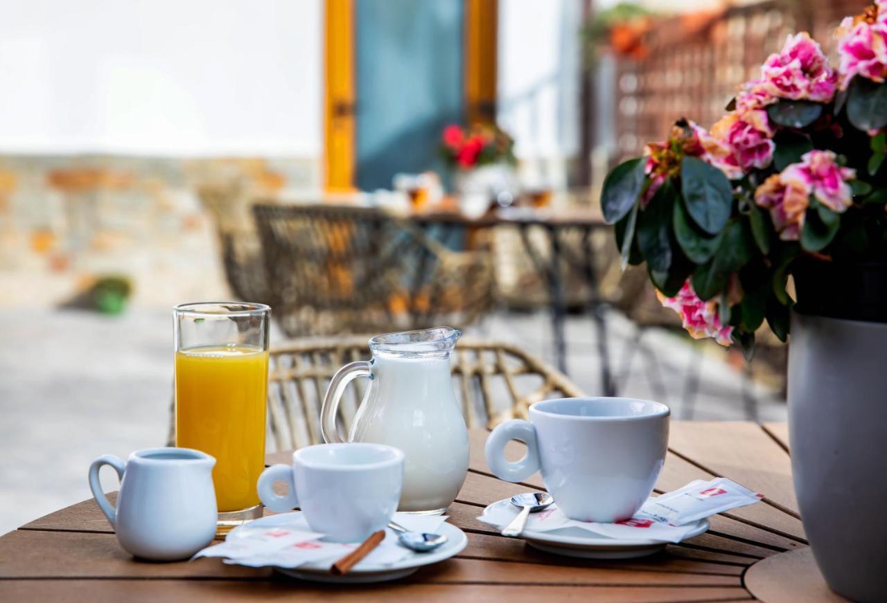 Velinov Boutique Hotel Банско Экстерьер фото