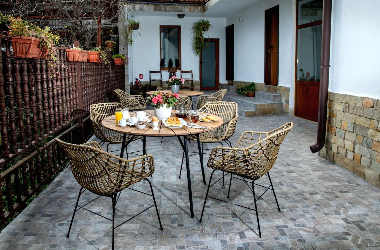 Velinov Boutique Hotel Банско Экстерьер фото