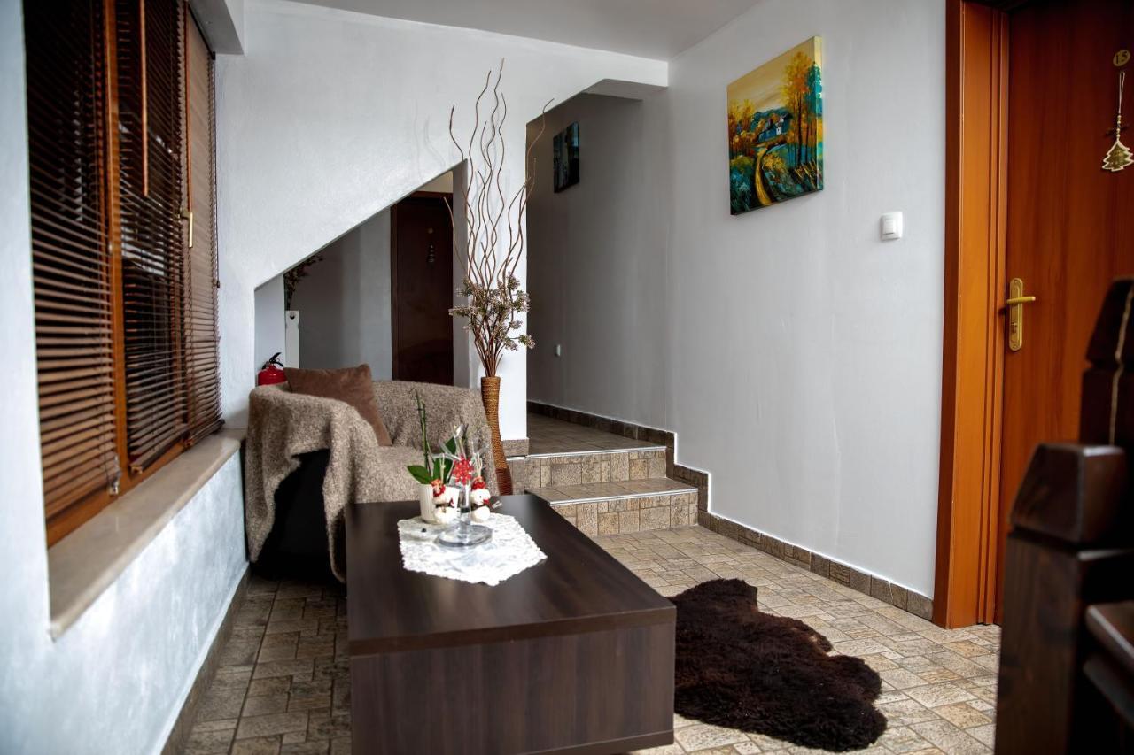 Velinov Boutique Hotel Банско Экстерьер фото