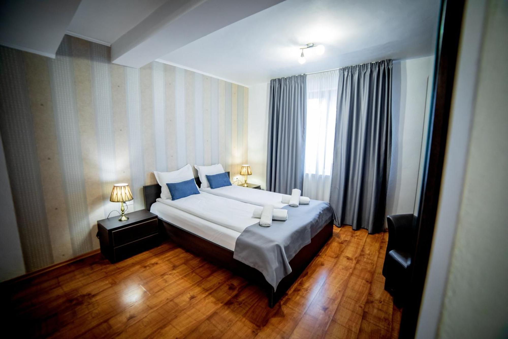 Velinov Boutique Hotel Банско Экстерьер фото