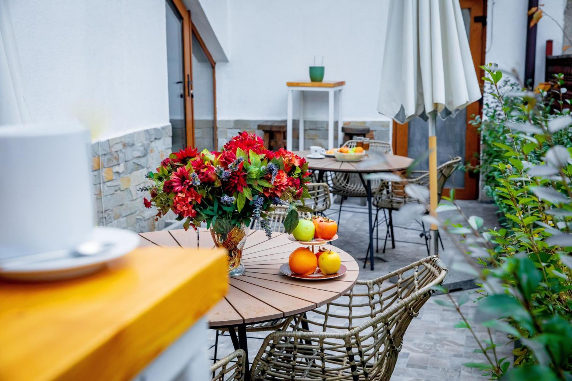 Velinov Boutique Hotel Банско Экстерьер фото